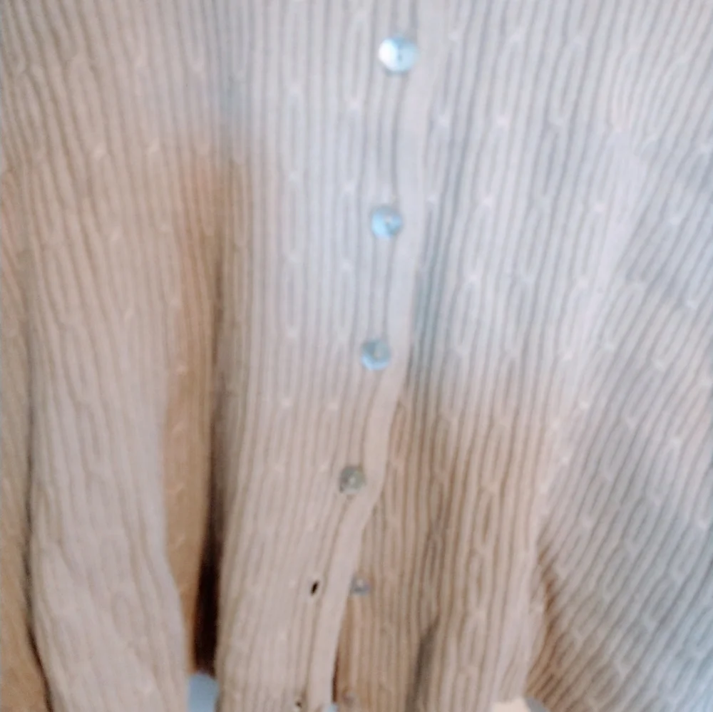Joseph A Y2K silk beige ribbed button up long sleeve cardigan size small. Pillin